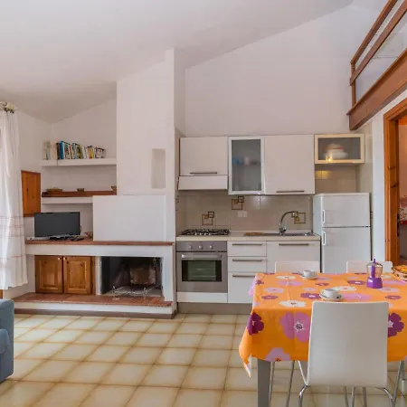 Holiday home Delphino - Rei250 By Interhome *