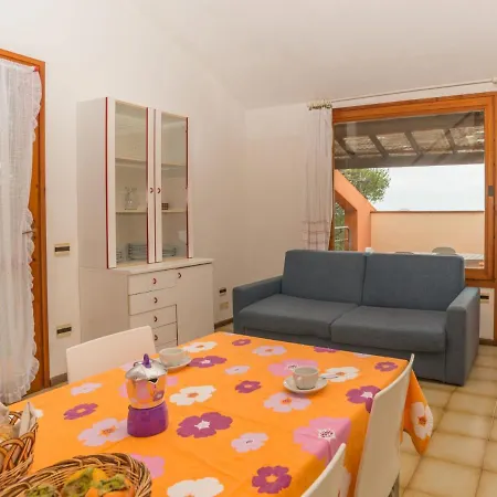 Dom wakacyjny Delphino - Rei250 By Interhome *